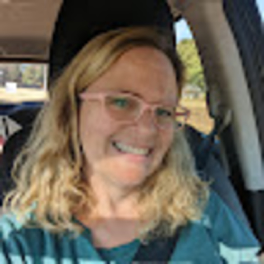 Meet your Posher, Suzanne